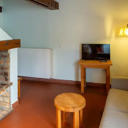 De France 6 Personnes A Pierrefiche Holiday home Pierrefiche (Lozere)